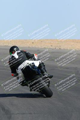 media/May-14-2022-SoCal Trackdays (Sat) [[7b6169074d]]/Turn 10 Backside (9am)/